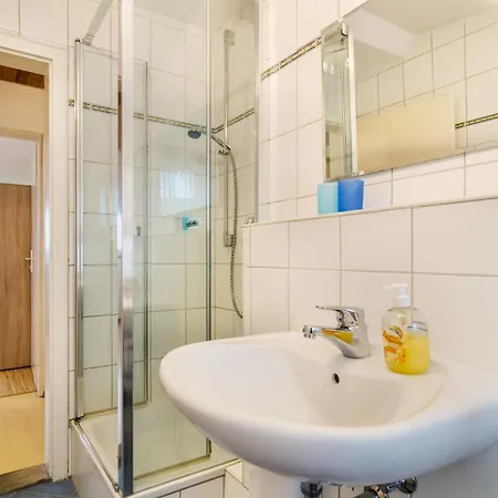 Birne Apartment *